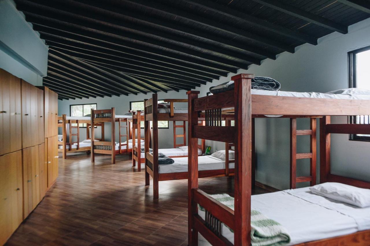 Happy Buddha Hostel & Lodge Guatapé Esterno foto